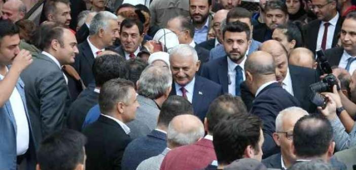 Binali Yıldırım, Trabzon’da anaokulu açılışına katıldı
