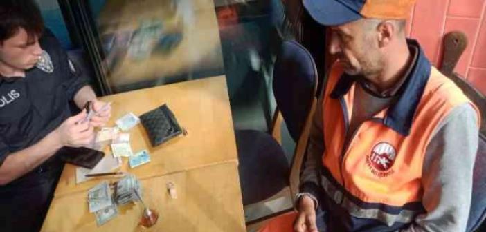 Fatih’te temizlik işçisi yolda para dolu cüzdan buldu