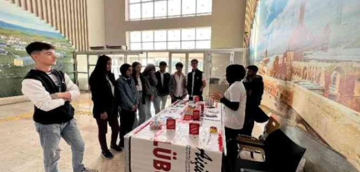 Lise öğrencilerinden İbrahim Çeçen Üniversitesine ziyaret