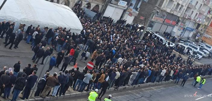 Şeyh Selahaddin Dua ve Salavatlar arasında defnedildi