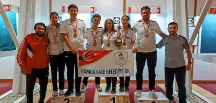 Pamukkale Belediyespor dart takımı Türkiye 3.sü oldu