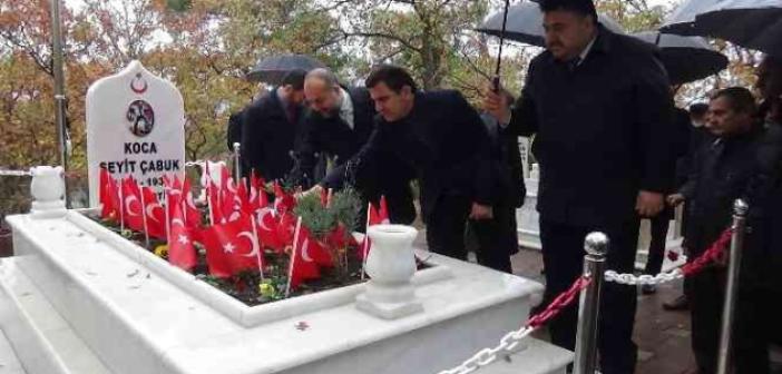 Çanakkale kahramanı Koca Seyit mezarı başında alındı