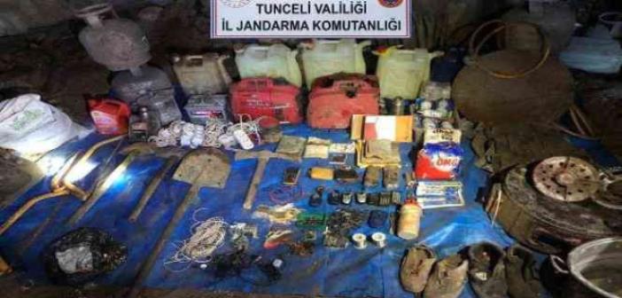 Tunceli’de teröristlere ait 15 sığınak imha edildi