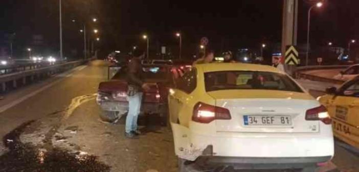 Pendik’te meydana gelen zincirleme trafik kazası trafiği felç etti