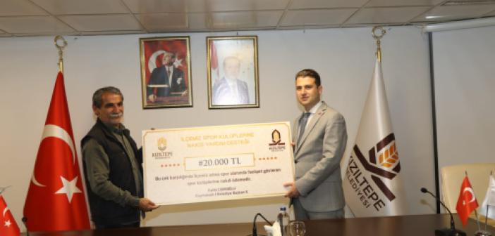 Belediyeden Futbol Kulüplerine Nakdi Destek