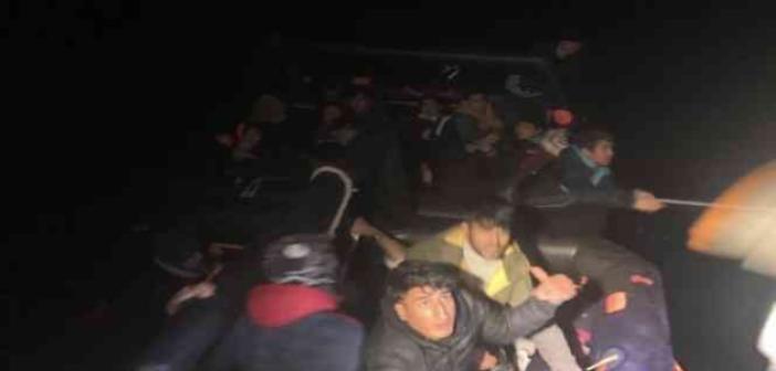 Ölüme terk edilen 34 kaçak göçmeni Sahil Güvenlik kurtardı