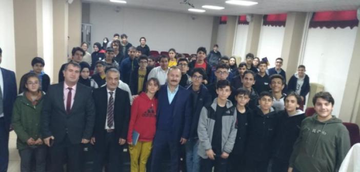 Öğrencilere Fuat Sezgin ve İslam Bilim Tarihi anlatıldı