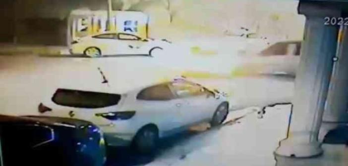 Iğdır‘da hafif ticari araç otomobile çarptı: 2 yaralı