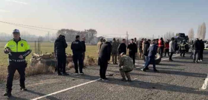 Iğdır’da zırhlı askeri araç devrildi: 12 asker yaralı