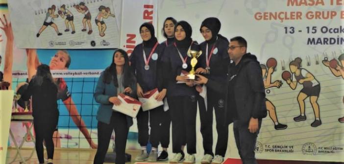 Masa Tenisinde Mardin'in Gururu Oldular