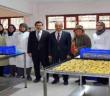 Akşehir Belediyesinden hanımlara meyve kurutma tesisi