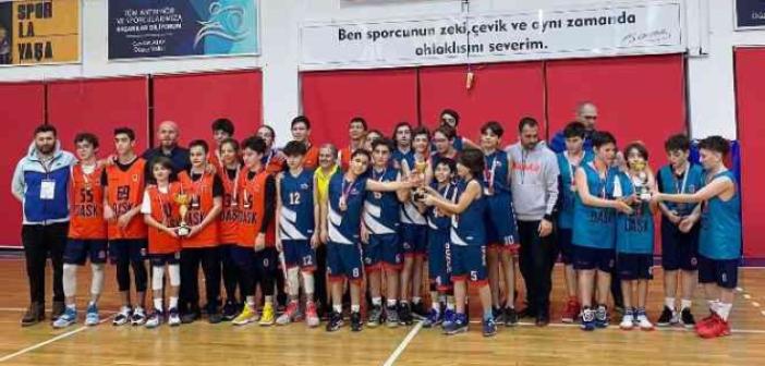 Basketbolda Düzce Atletik birinci oldu