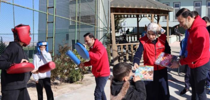 Afetzede çocuklar için sportif etkinliler düzenleniyor