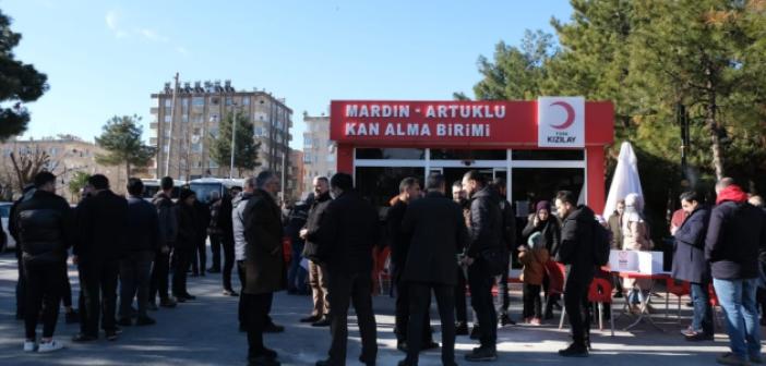 MAÜ'lü Akademisyeler Kızılay'a Kan Bağışında Bulundu