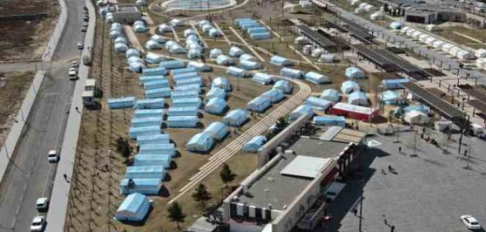 Diyarbakır’da kurulan çadır kentte yaşam devam ediyor
