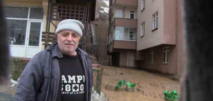 Artvin’in Borçka ilçesinde heyelan riski nedeniyle bazı evler boşaltıldı