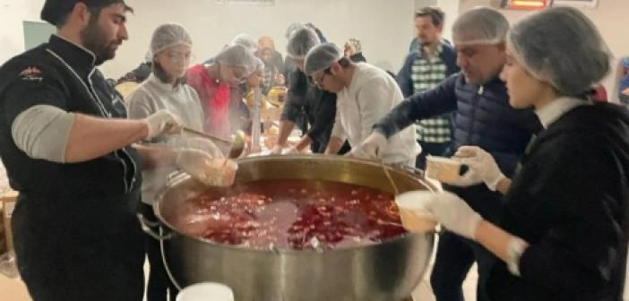 Depremzedeler için her gün kazan kaynattılar