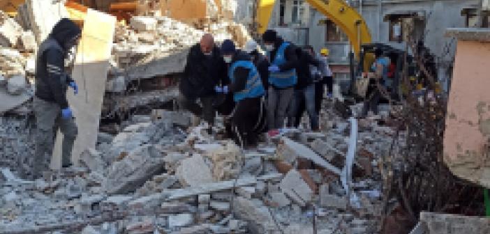İnsan Vakfı Yaraları Sarmaya Devam Ediyor!