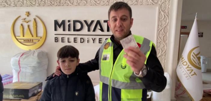 Suriyeli Ayaz, 'Bisiklet' için Biriktirdiği Parayı Depremzedelere Bağışladı