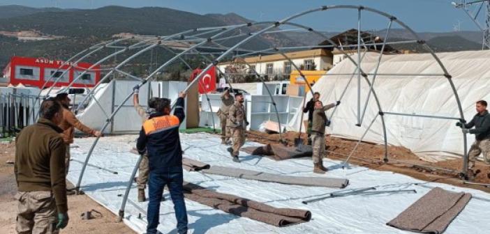 Deprem Bölgesinde Yaraları Sarmayı Devam ediyorlar