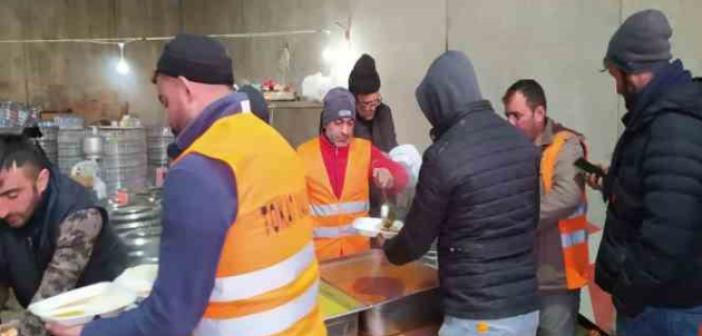 Mobil fırın ve mutfak deprem bölgesinde kalıcı çözüm sağladı