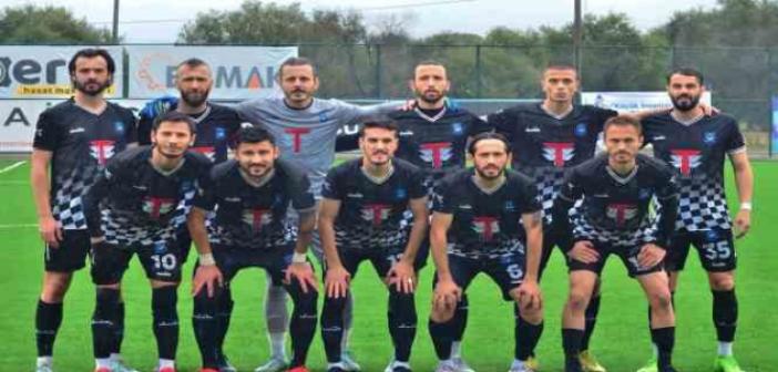 Yunusemre Belediyespor liderliğini devam ettirdi