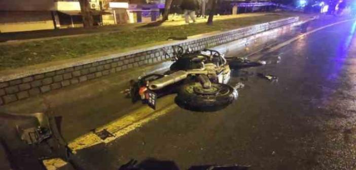 Aydın’da motosikletli polis timi otomobille çarpıştı: 2 polis yaralı