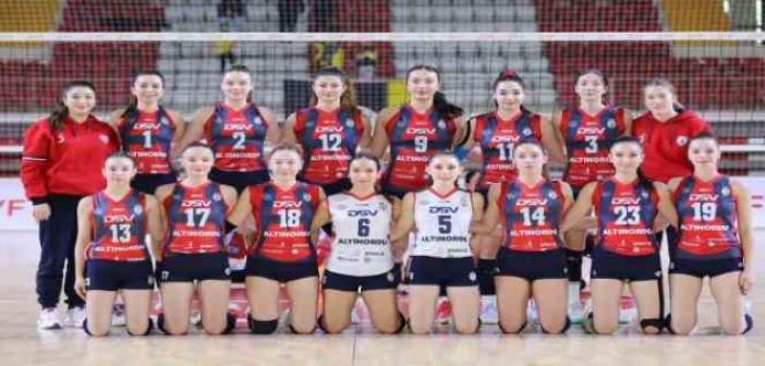 Altınordu Voleybol, play-off çeyrek finallerinde tecrübe kazandı