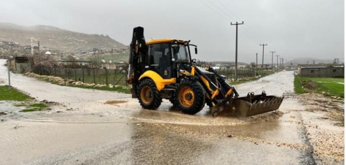 Artuklu Belediyesi Ekipleri ‘Yağmur’ Mesaisinde