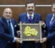 Hisarcıklıoğlu: “Deprem bölgesinde ekonomik aktivitenin hızlı bir şekilde eski haline gelmesi gerekiyor”