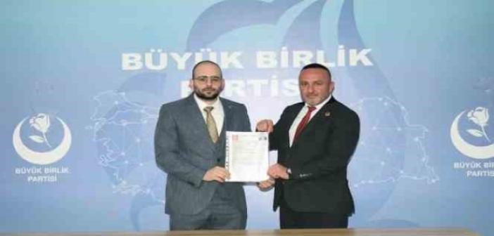 BBP Kartepe İlçe Başkan Yardımcısı istifa edip milletvekili aday adayı oldu