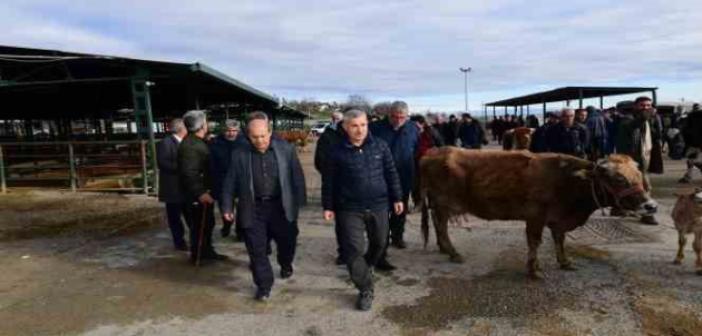 Çınar: “Esnaflarımızın fedakarlığı ve özverisi her türlü takdirin üzerindedir”