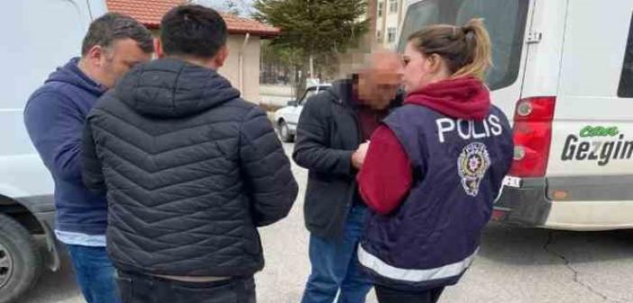 Okul önlerinde polis denetimi