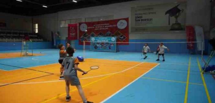 Afyonkarahisar’da Badminton müsabakaları sona erdi