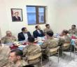 Vali Akbıyık ve Jandarma Genel Komutanı Orgeneral Çetin iftarını Mehmetçikle açtı