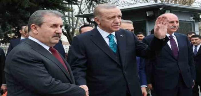 Cumhurbaşkanı Erdoğan, BBP Genel Başkanı Destici’yi ziyaret etti