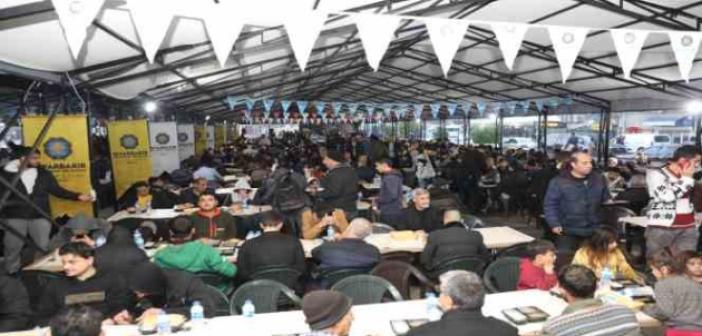 Diyarbakır’da iftar çadırları günlük 6 bin kişiye hizmet veriyor