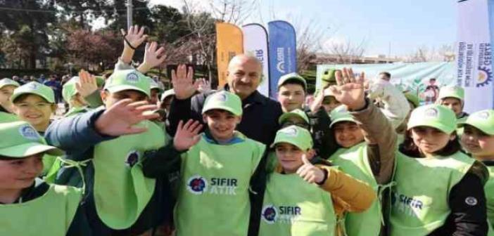 Başkan Büyükgöz: 'Çöplerimizi ayrıştırarak geri dönüşüme kazandırmalıyız'