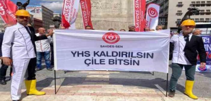 Başkentte 'kamuda yardımcı hizmetler sınıfı kaldırılsın' eylemi