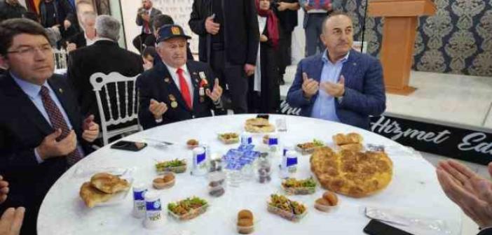 Bakan Çavuşoğlu: 'Hem sahada güçlüyüz hem masada güçlüyüz'
