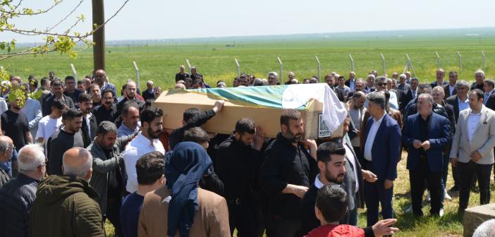 Trafik kazasında vefat eden Ferize Anne gözyaşları arasından toprağa verildi