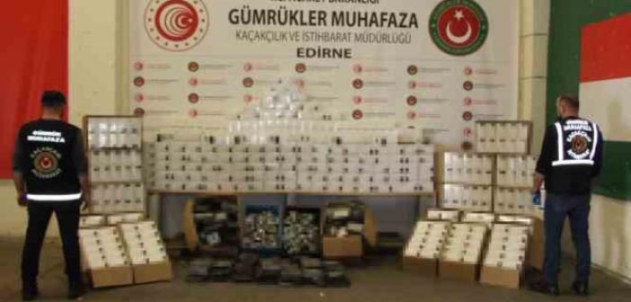 Kapıkule’den giriş yapan tırda milyonlarca kaçak malzeme ele geçirildi