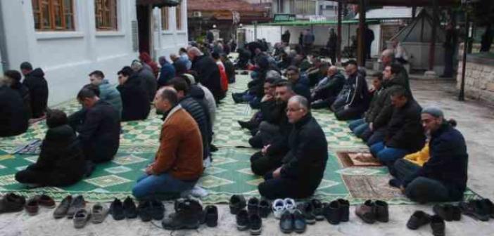 Kırklareli’de Ramazan Bayramı’nda vatandaşlar camilere akın etti