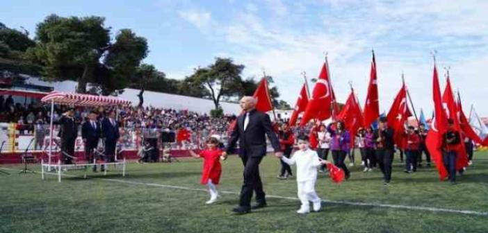 Ayvalık’ta 23 Nisan Ulusal Egemenlik ve Çocuk Bayramı coşkusu