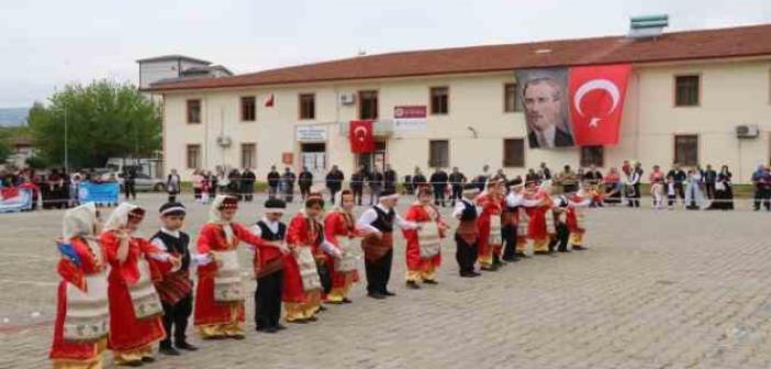 Taşova’da 23 Nisan coşkuyla kutlandı