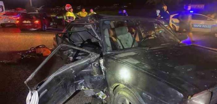 Amasya’da 3 otomobilin karıştığı zincirleme kaza: 2 ölü, 8 yaralı