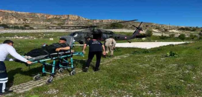 Kalp krizi geçiren vatandaş, askeri helikopterle hastaneye kaldırıldı