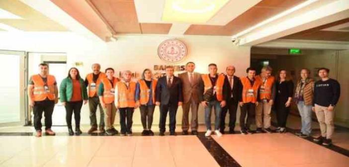 Balıkesir’den gönüllü öğretmenler Gaziantep’e uğurlandı