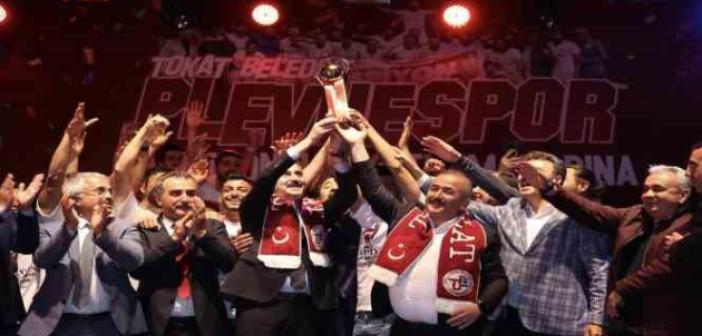 Tokat Belediye Plevnespor’un şampiyonluğu coşkuyla kutlandı