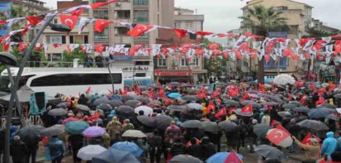 Ekrem İmamoğlu, Biga’da ‘Halk Buluşması’nda vatandaşlara seslendi